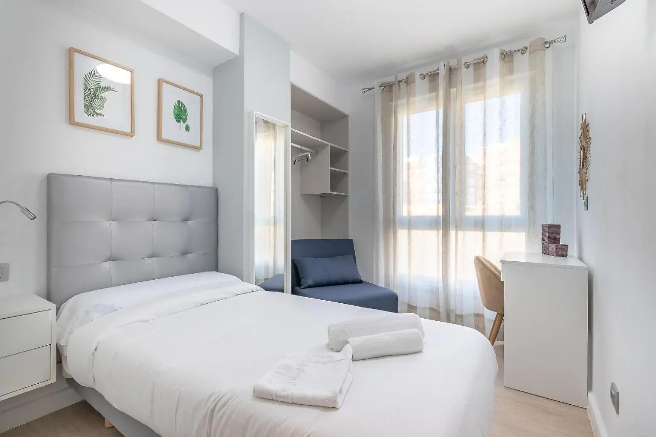 Cruces Metro Rooms Barakaldo Guest house