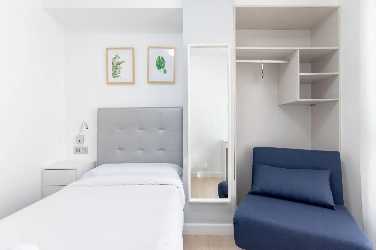 Guest house Cruces Metro Rooms Barakaldo Spain